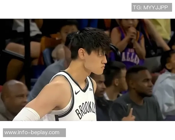 曾凡博向队友请求传球却遭无视队友选择独自进攻引发热议 曾凡博向队友请求传球却遭无视队友选择独自进攻引发热议