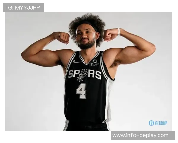 德里克怀特状态回暖却失绝杀三分20投7中贡献18分5篮板7助攻